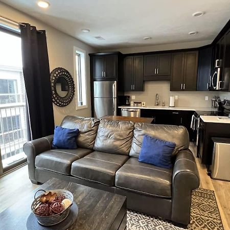 Trendy Downtown Condo-Walk To It All Capri 315 Traverse City Bagian luar foto